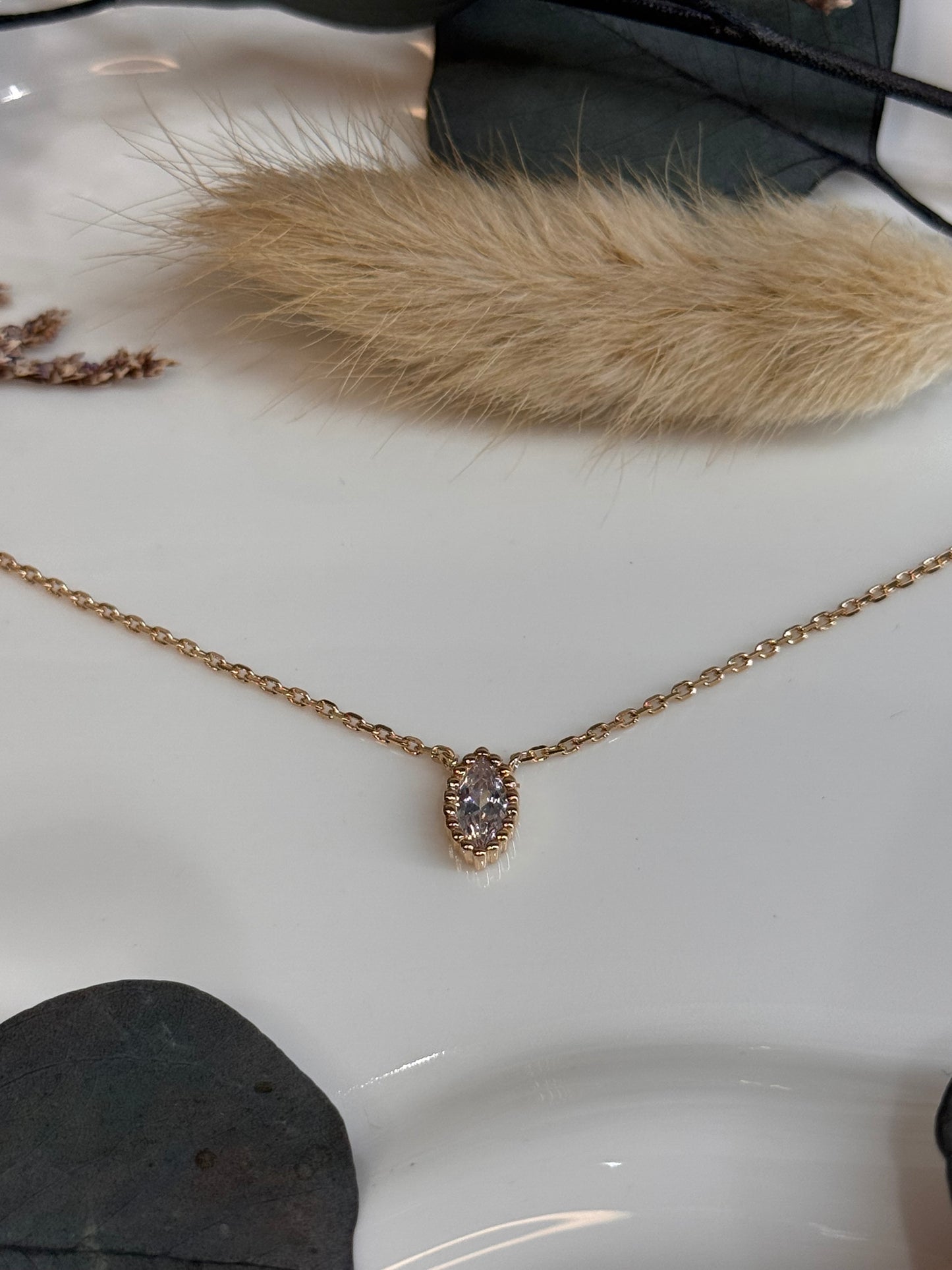 COLLIER STELLA