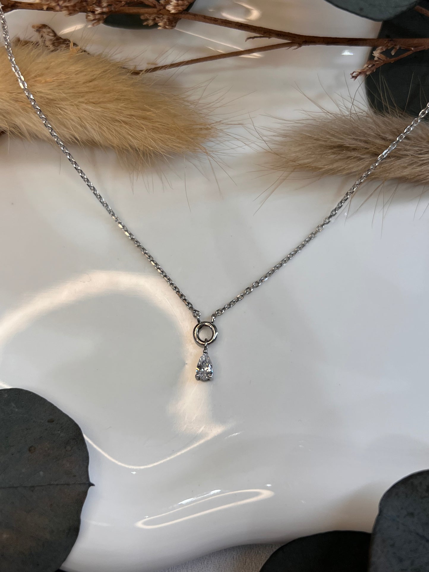 COLLIER CONSTANCE