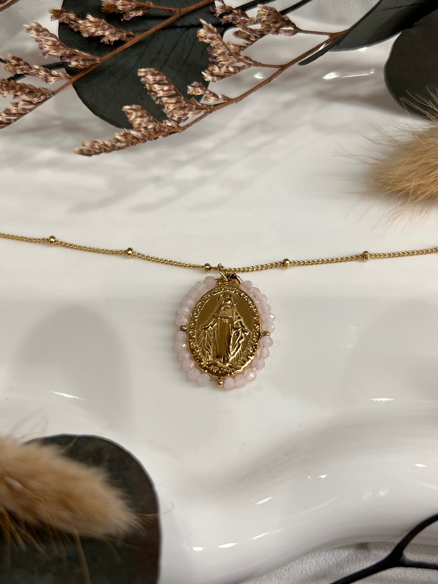 COLLIER ALBA