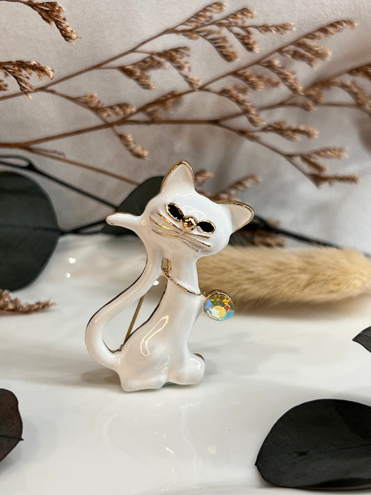 BROCHE CHAT