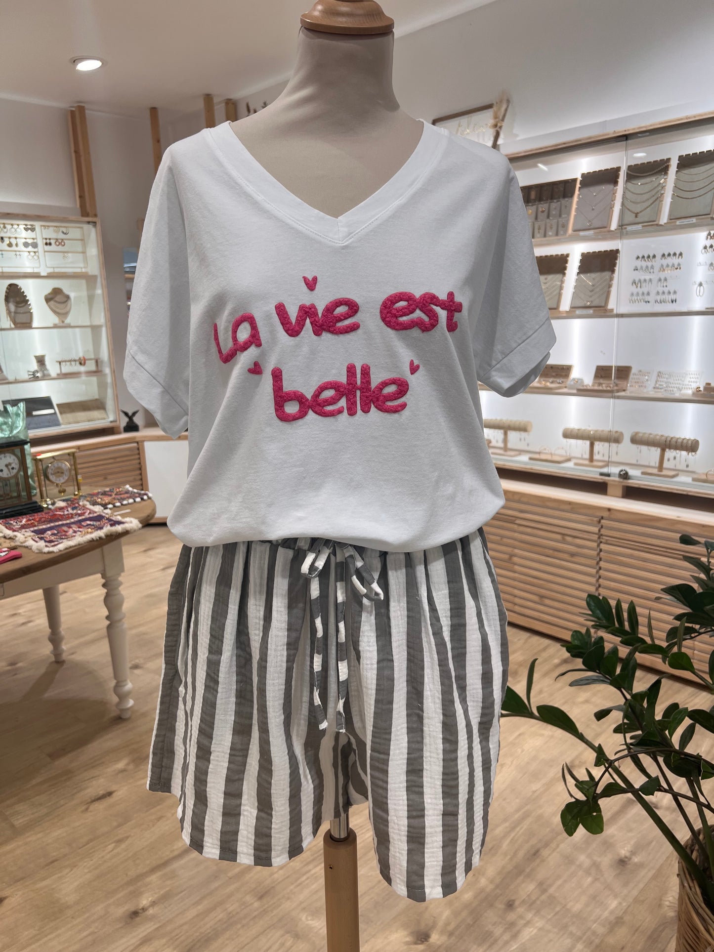 T-SHIRT LA VIE EST BELLE