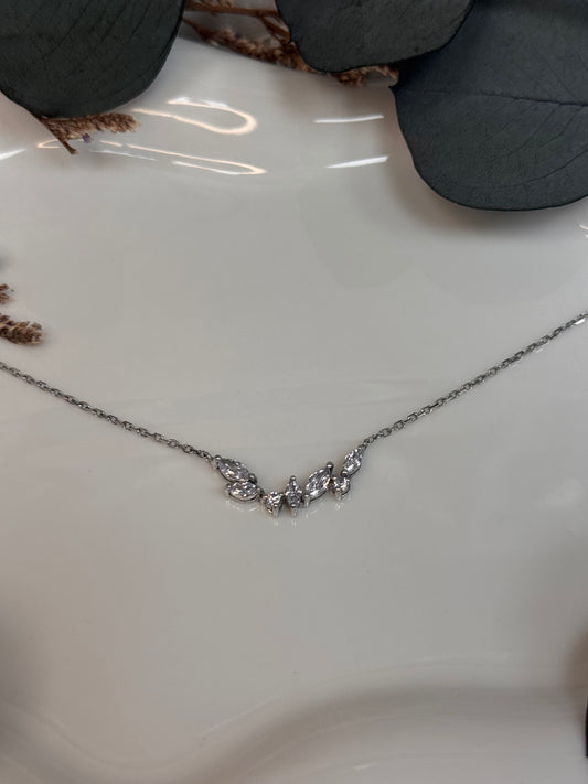 COLLIER STELLA