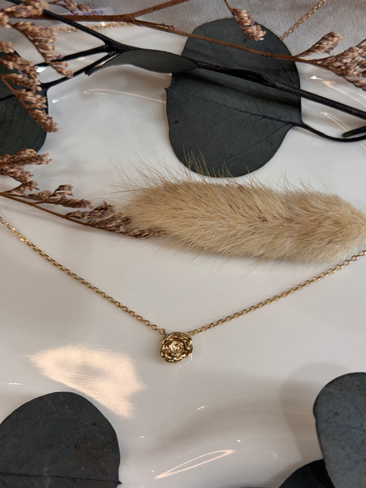 COLLIER ROSE