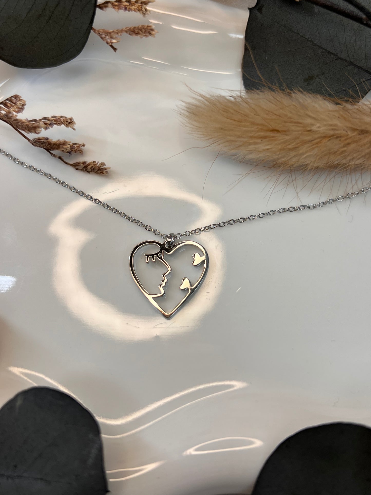 COLLIER LOUISE
