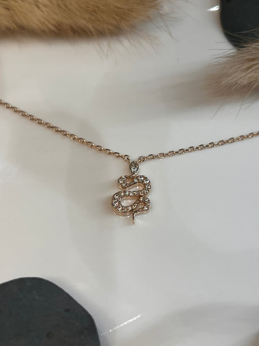 COLLIER MEGHAN