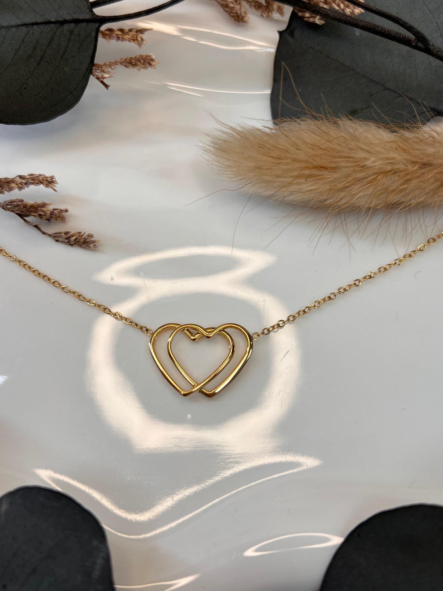 COLLIER BILLIE