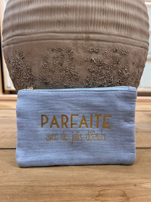 POCHETTE PARFAITE AVEC DE JOLIS DEFAUTS