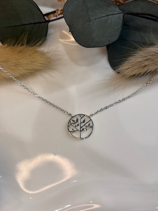 COLLIER LYA