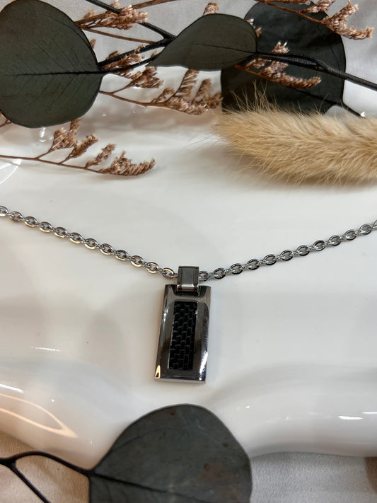 COLLIER HUGO