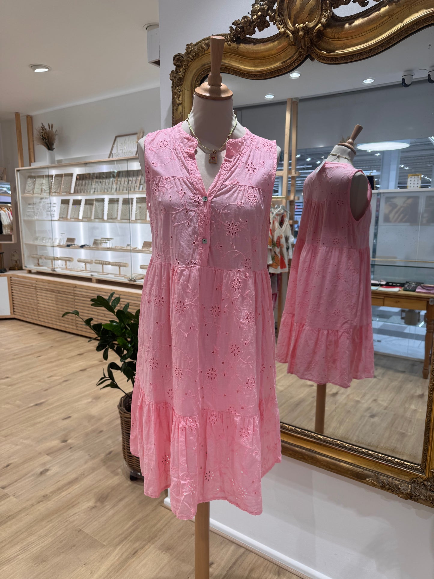 ROBE DENTELLE