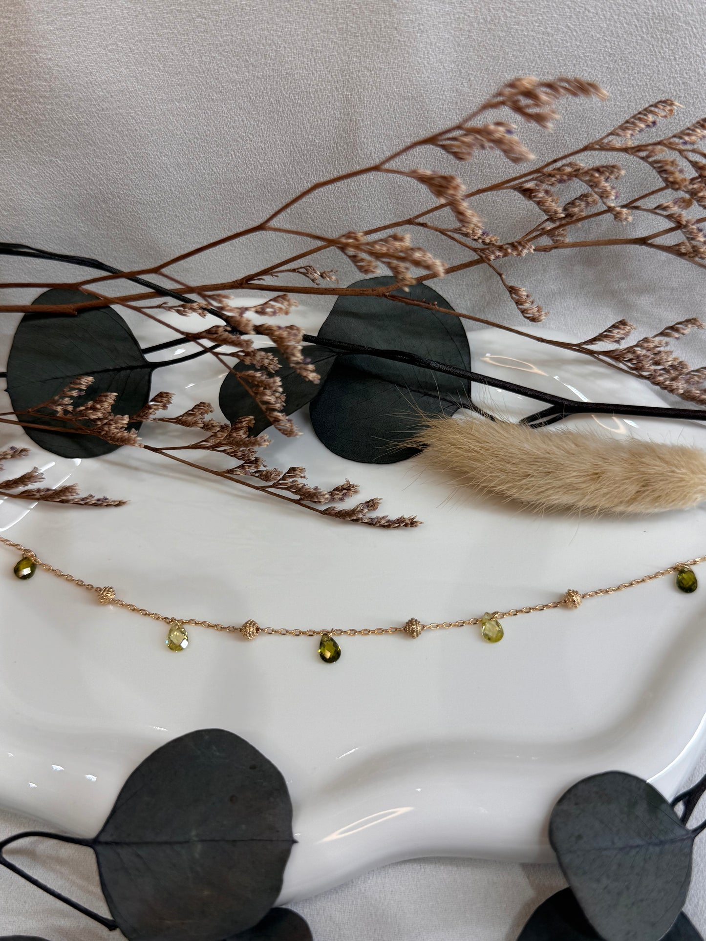 COLLIER NELIA
